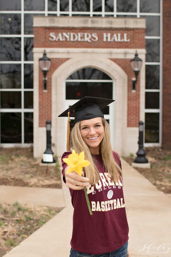 Hayley Reneau Class Of 2018 Graduate Eureka College Shelby